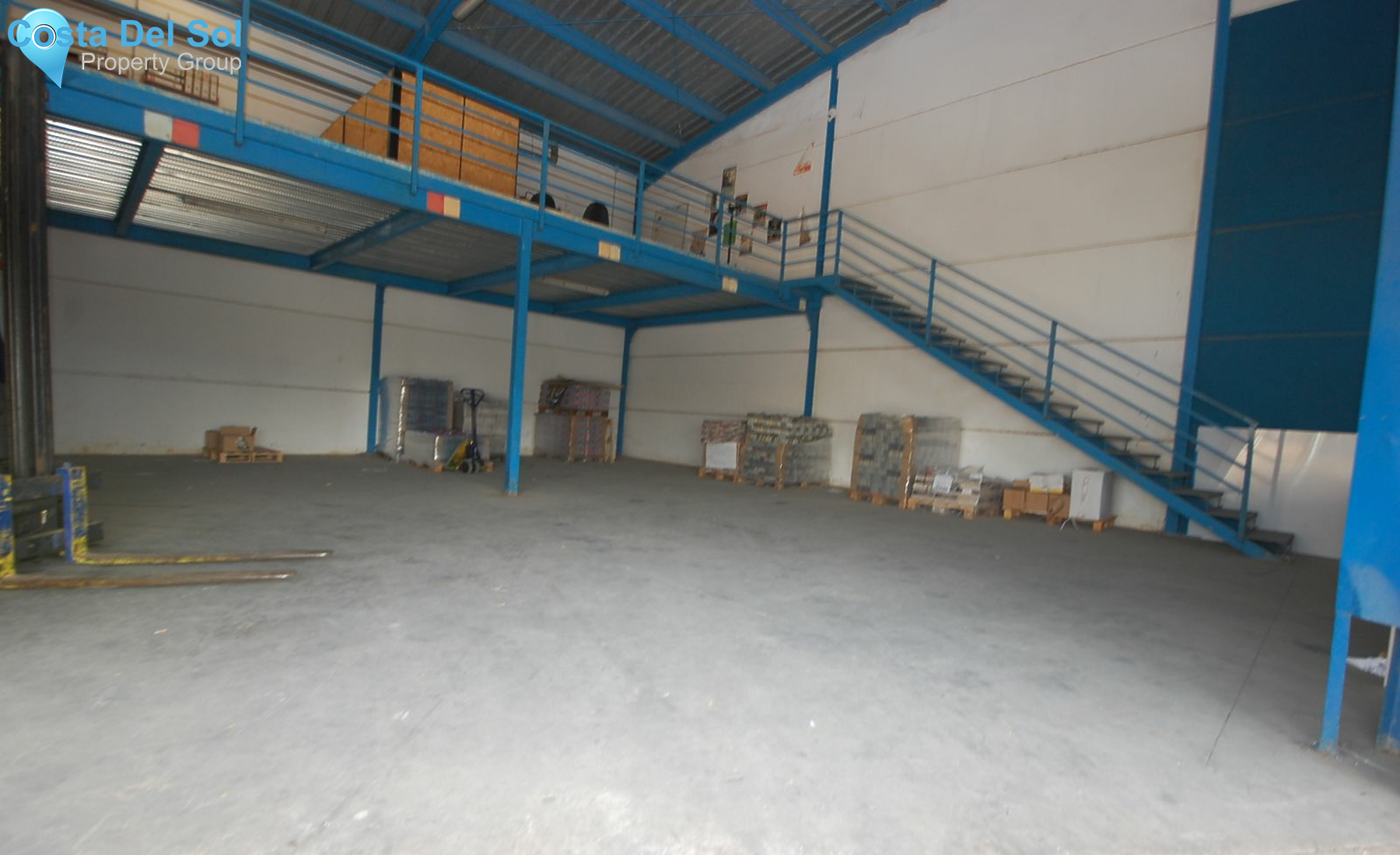 Warehouse in Polígonos