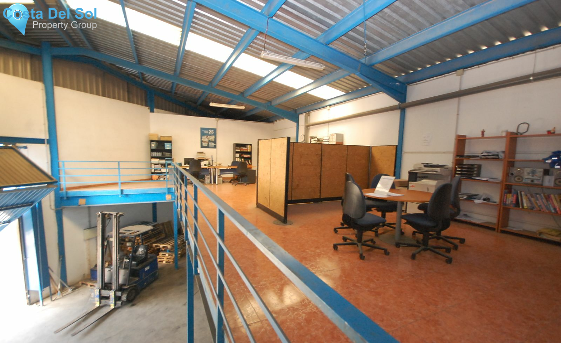 Warehouse in Polígonos-1200475