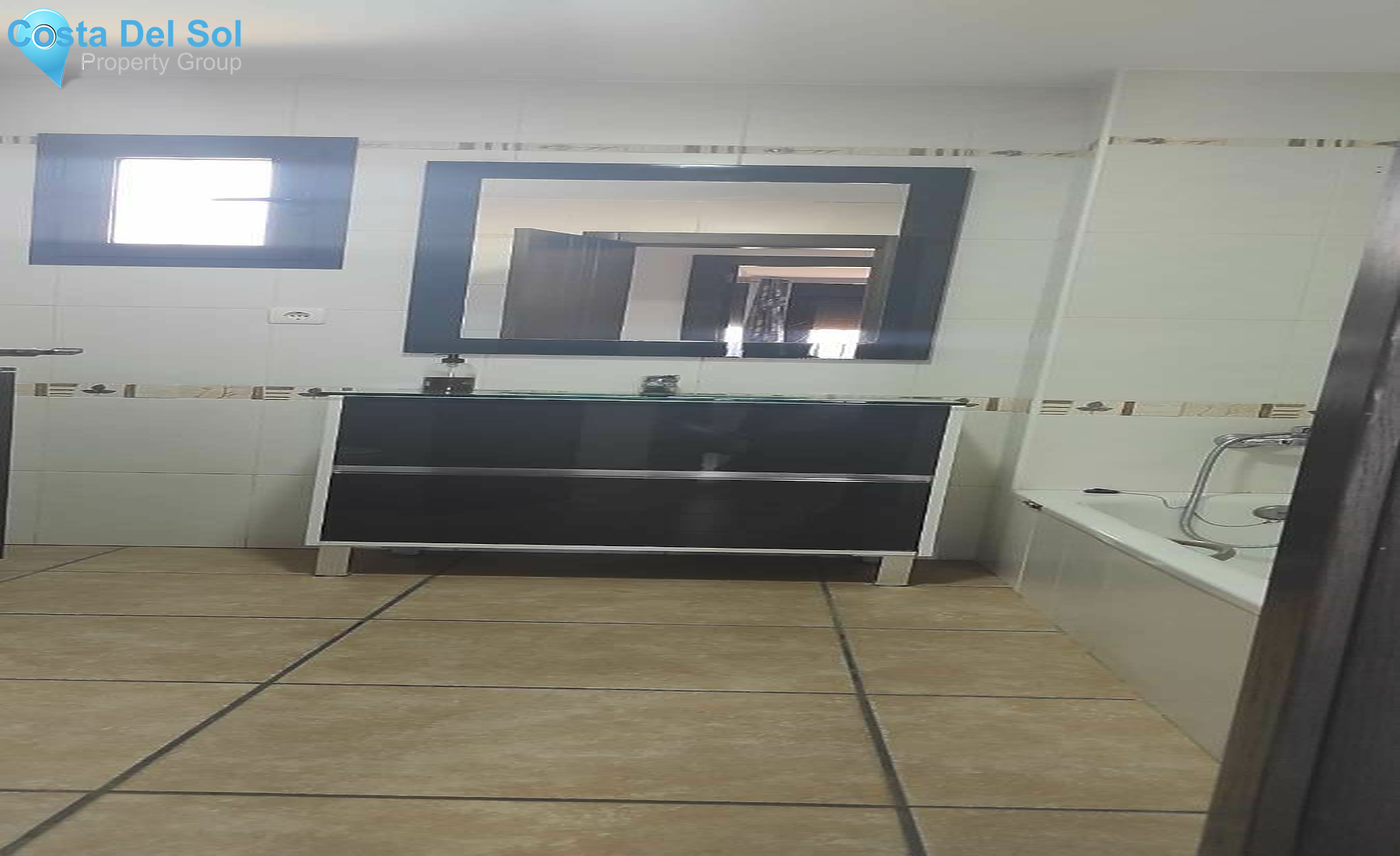 Detached Villa in Alhaurín de la Torre-1517312