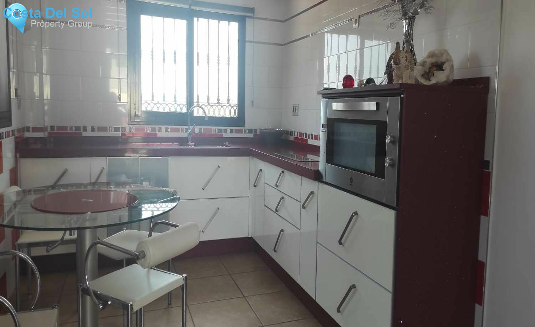 Detached Villa in Alhaurín de la Torre-1517301