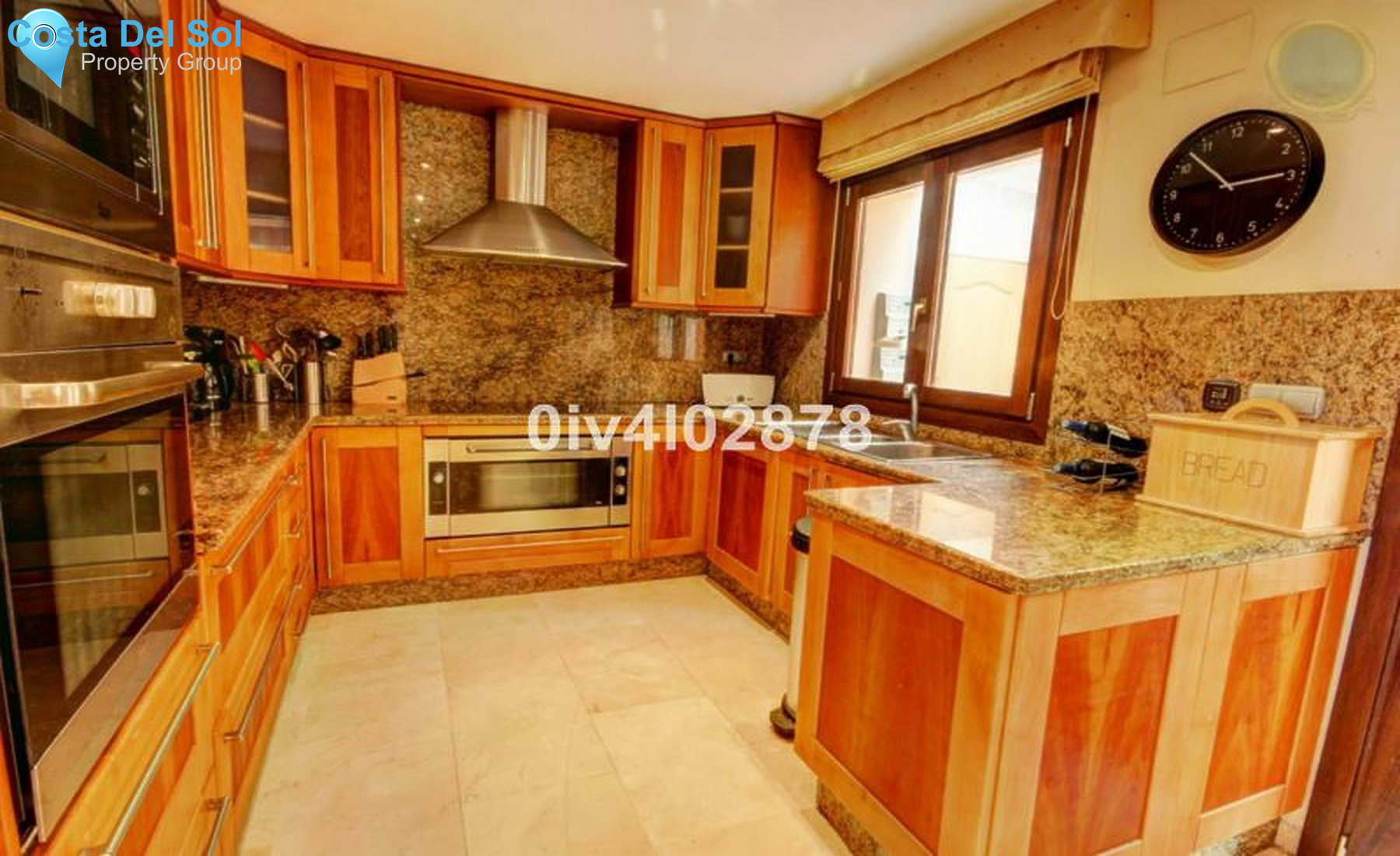 Detached Villa in Benalmadena Pueblo-1390127