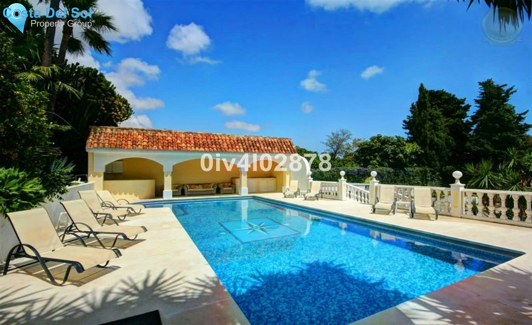 Detached Villa in Benalmadena Pueblo-1390114