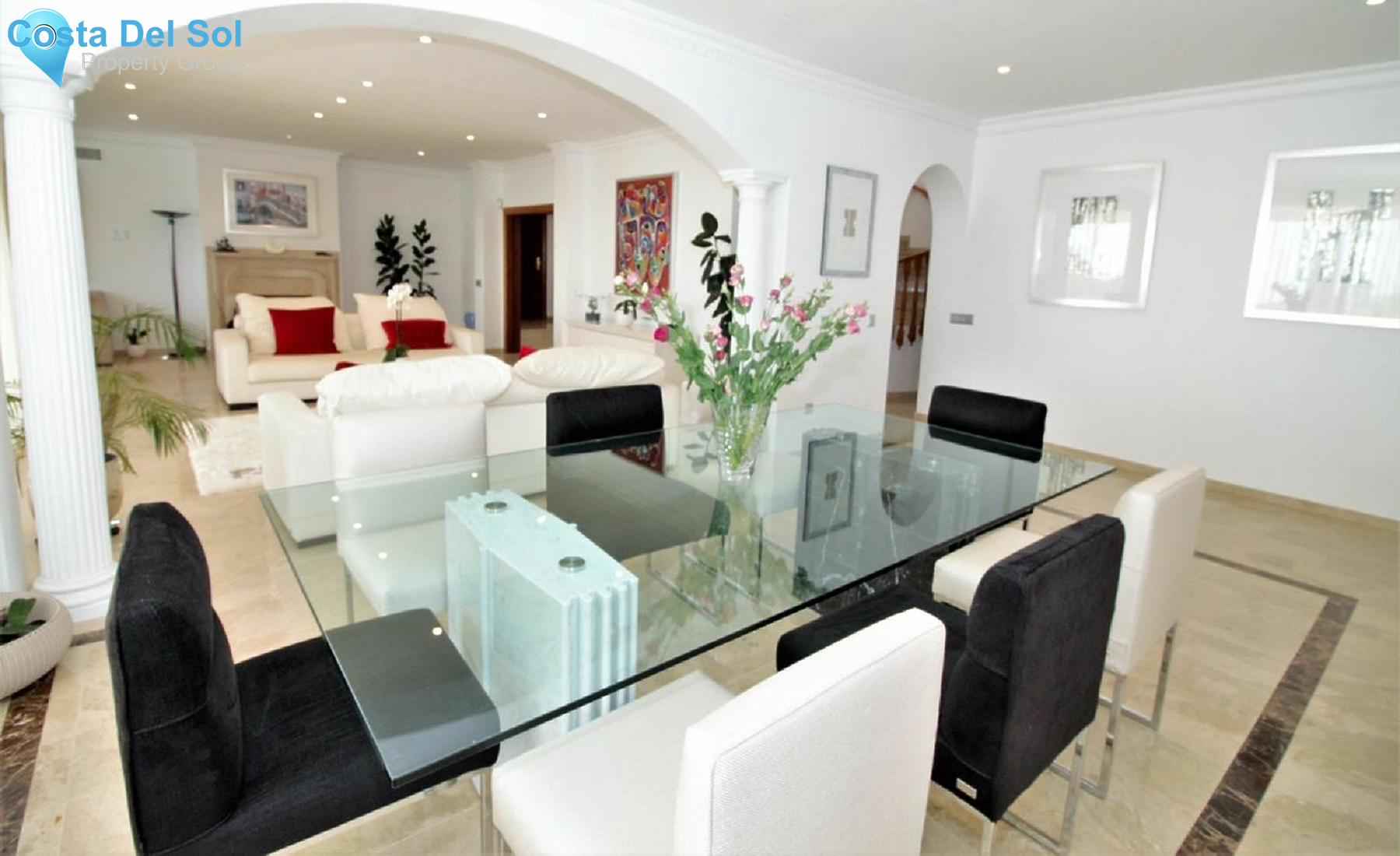 Detached Villa in El Paraiso-1198599