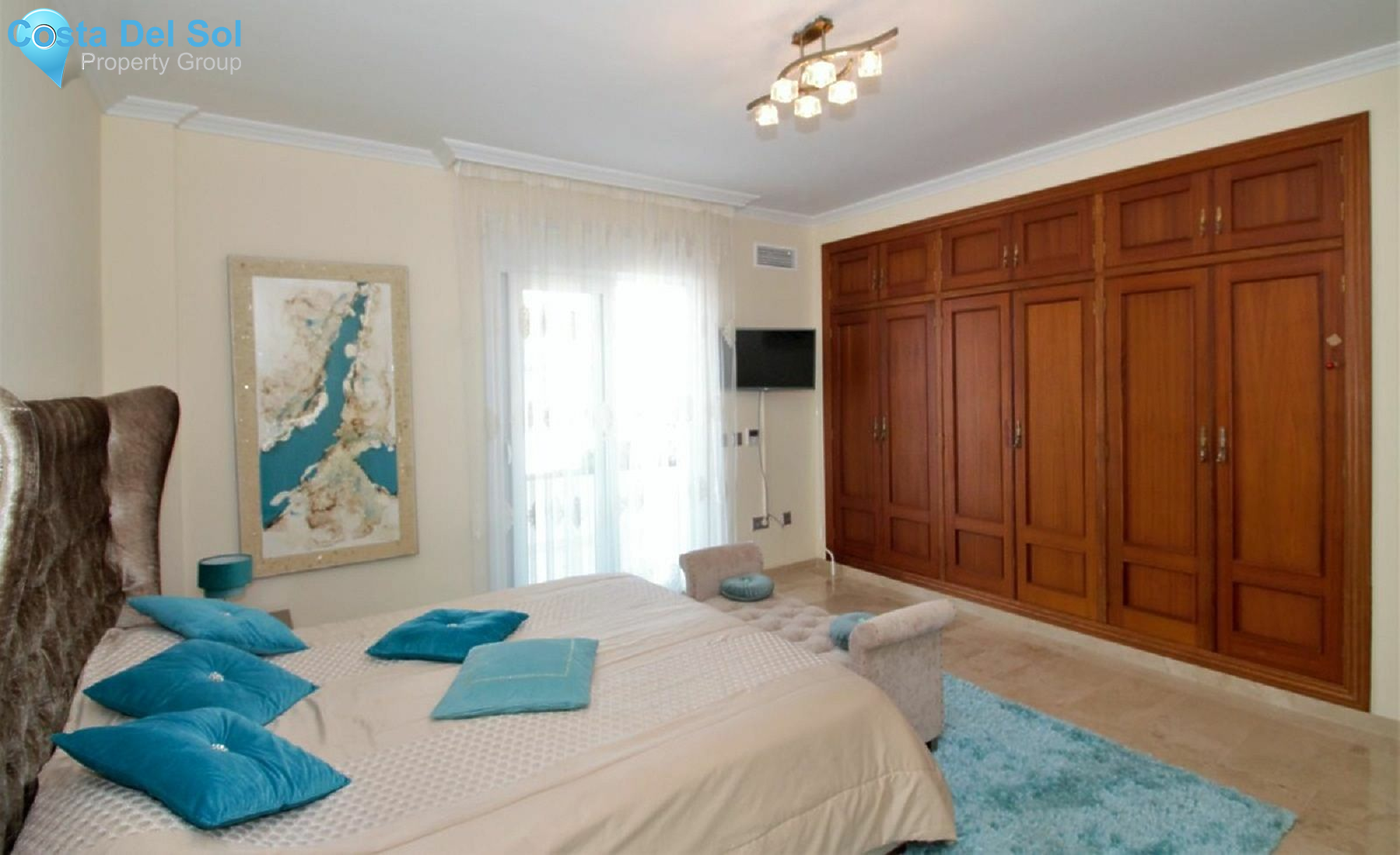 Detached Villa in El Paraiso-1198607