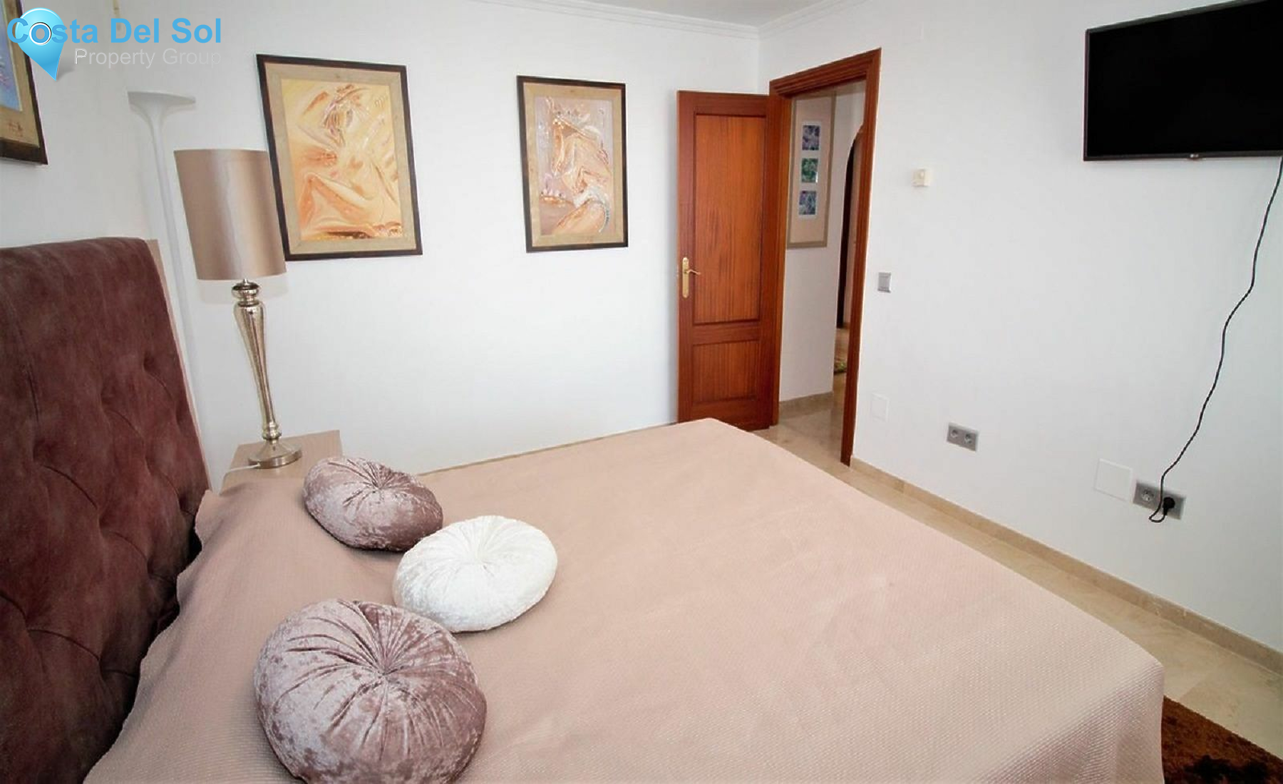 Detached Villa in El Paraiso-1198608