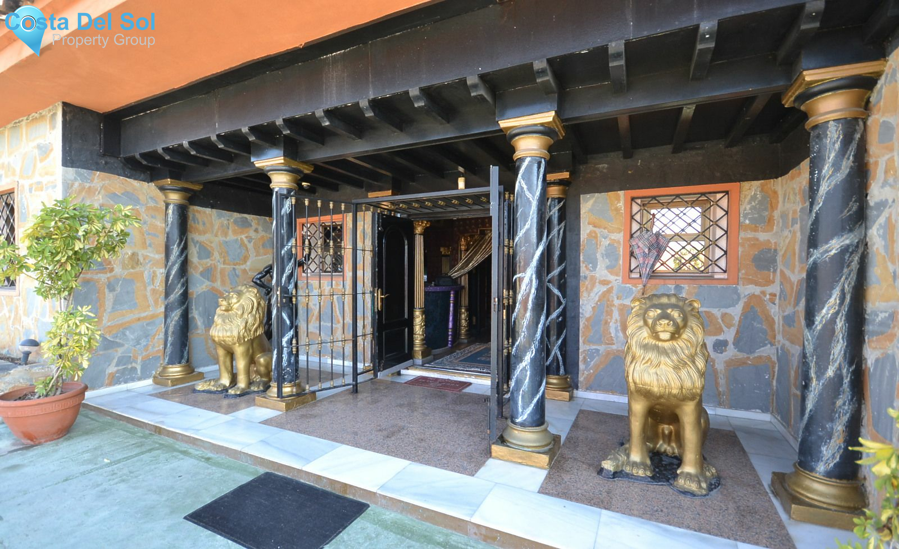 Detached Villa in El Paraiso-1468119