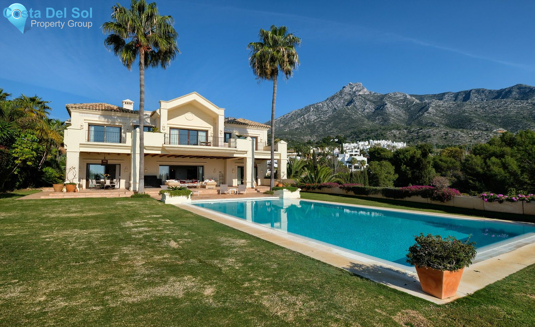 Detached Villa in Marbella-1214032