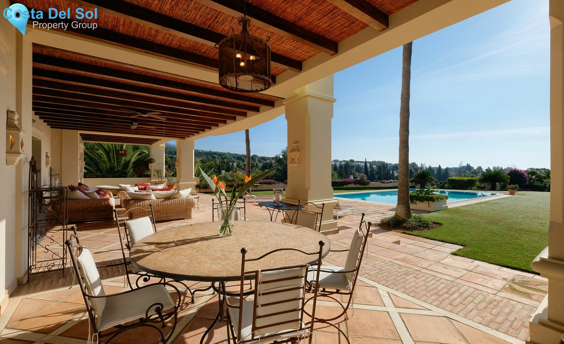 Detached Villa in Marbella-1214043