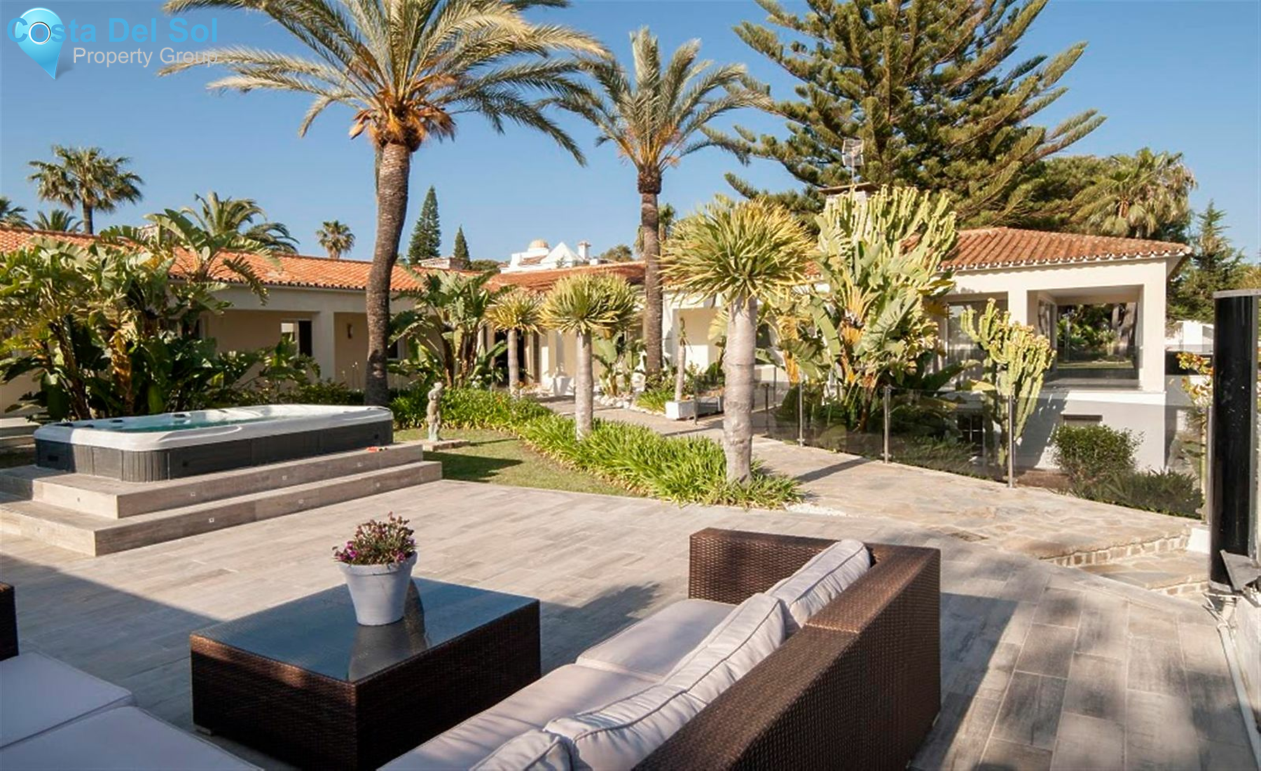 Detached Villa in Marbella-1486575