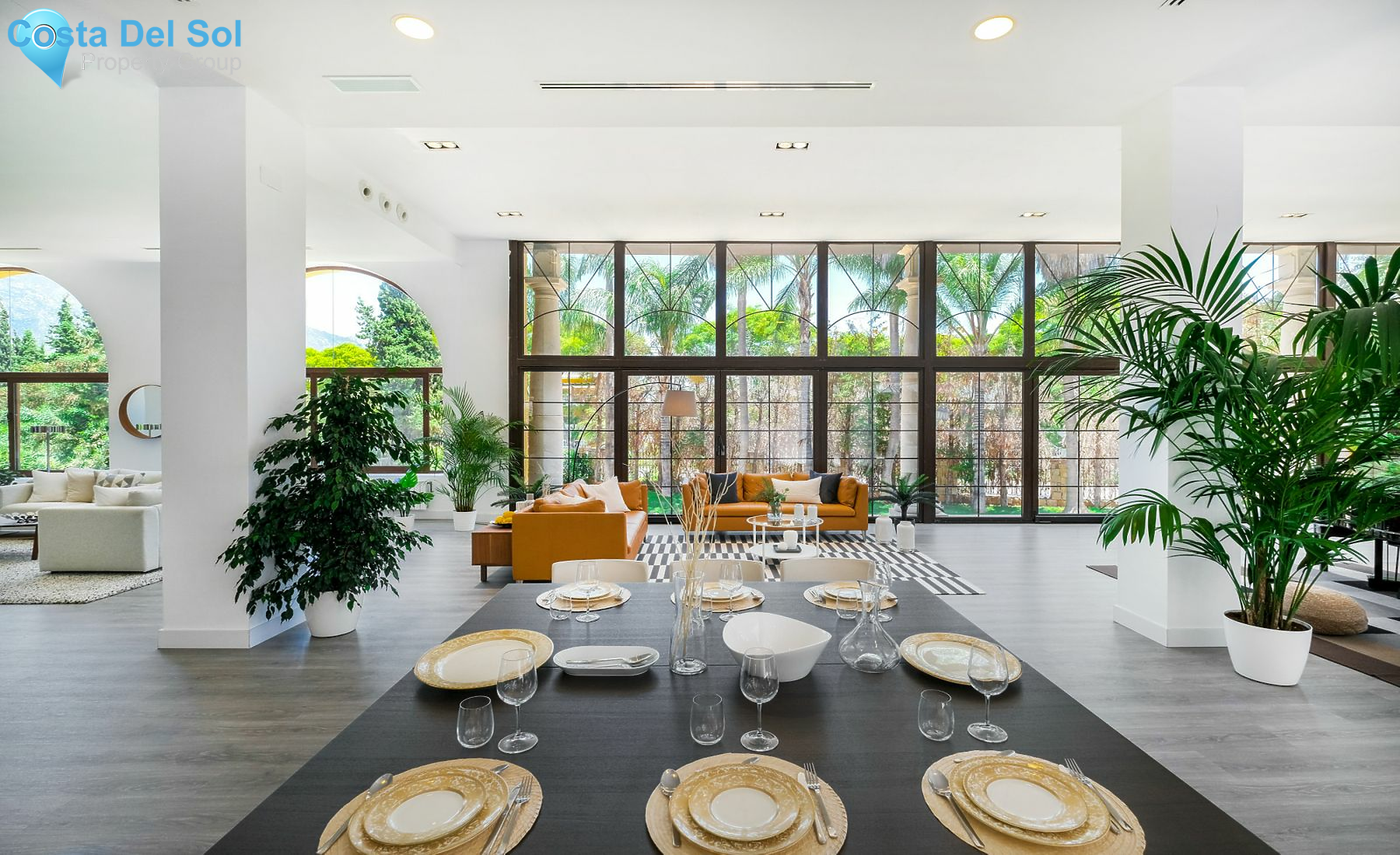 Detached Villa in Nueva Andalucía-1155041