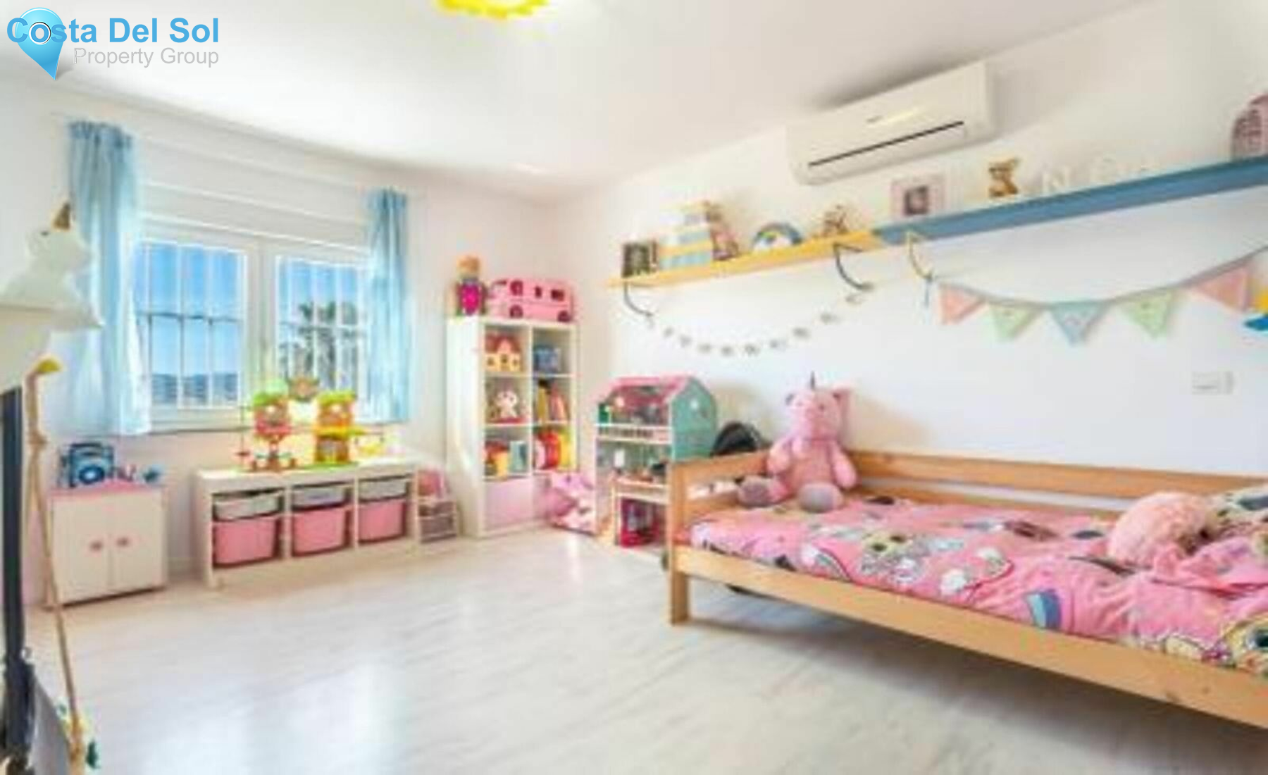 Detached Villa in Sierrezuela-1130087