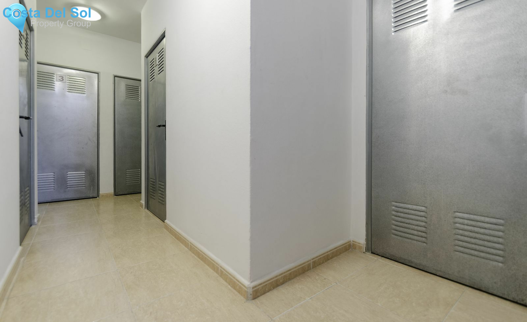 Apartment Complex in Las Lagunas-1427096