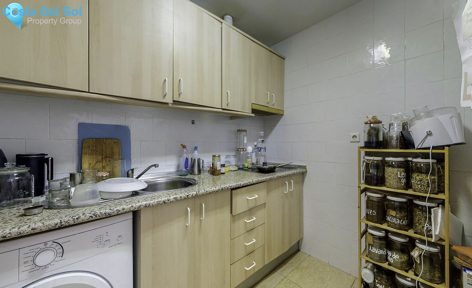 Apartment Complex in Las Lagunas-1427110