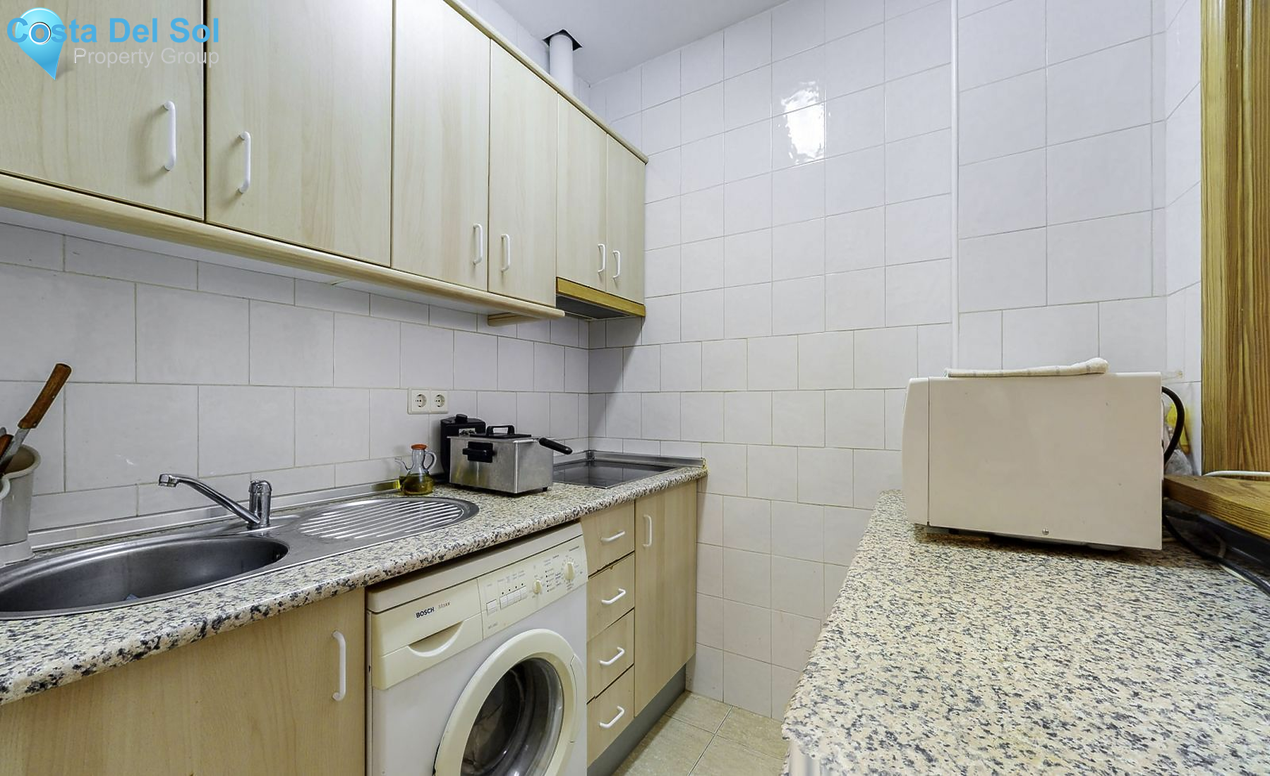 Apartment Complex in Las Lagunas-1427100