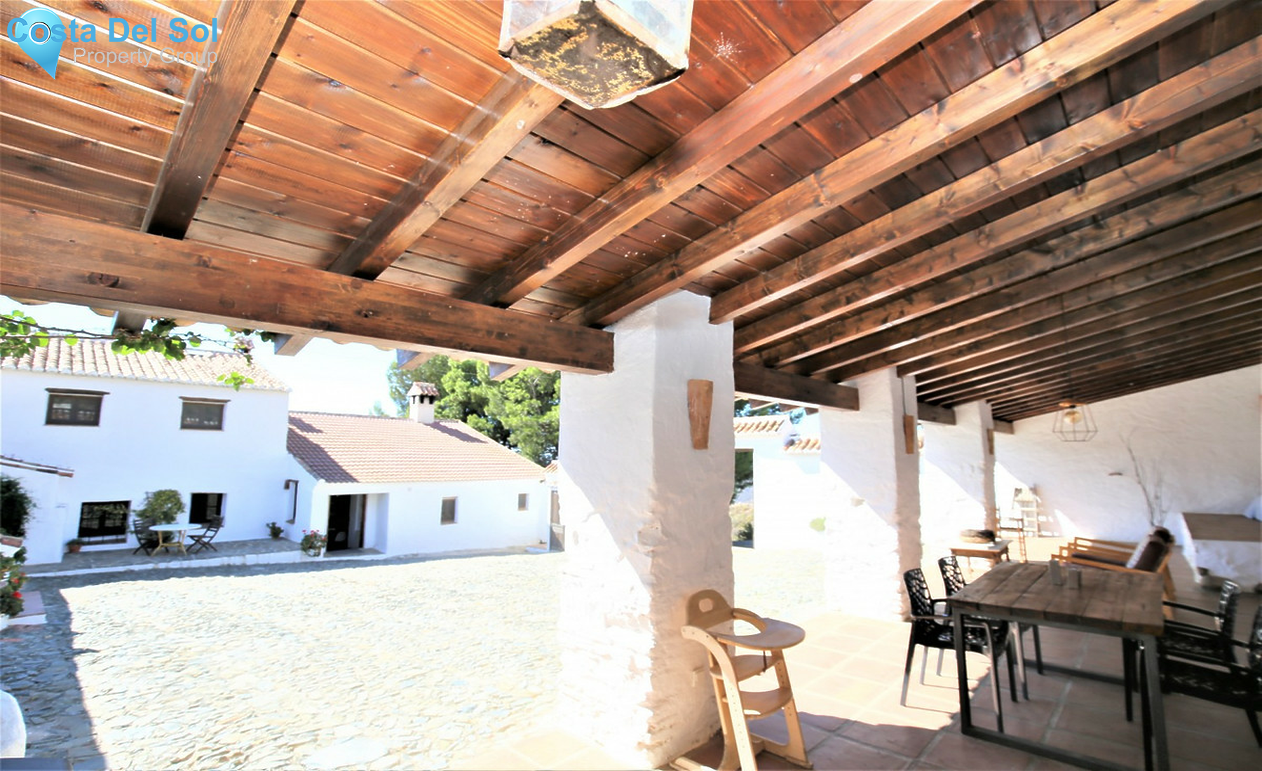 Detached Villa in Olias-710094