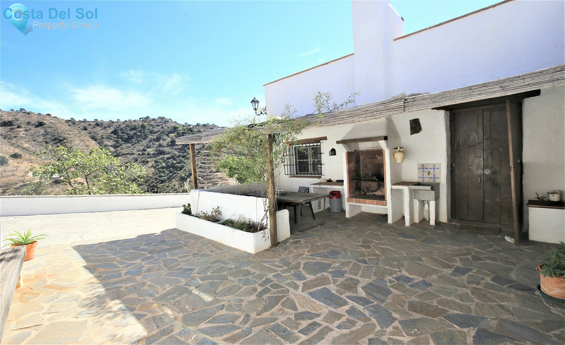 Detached Villa in Olias-710097
