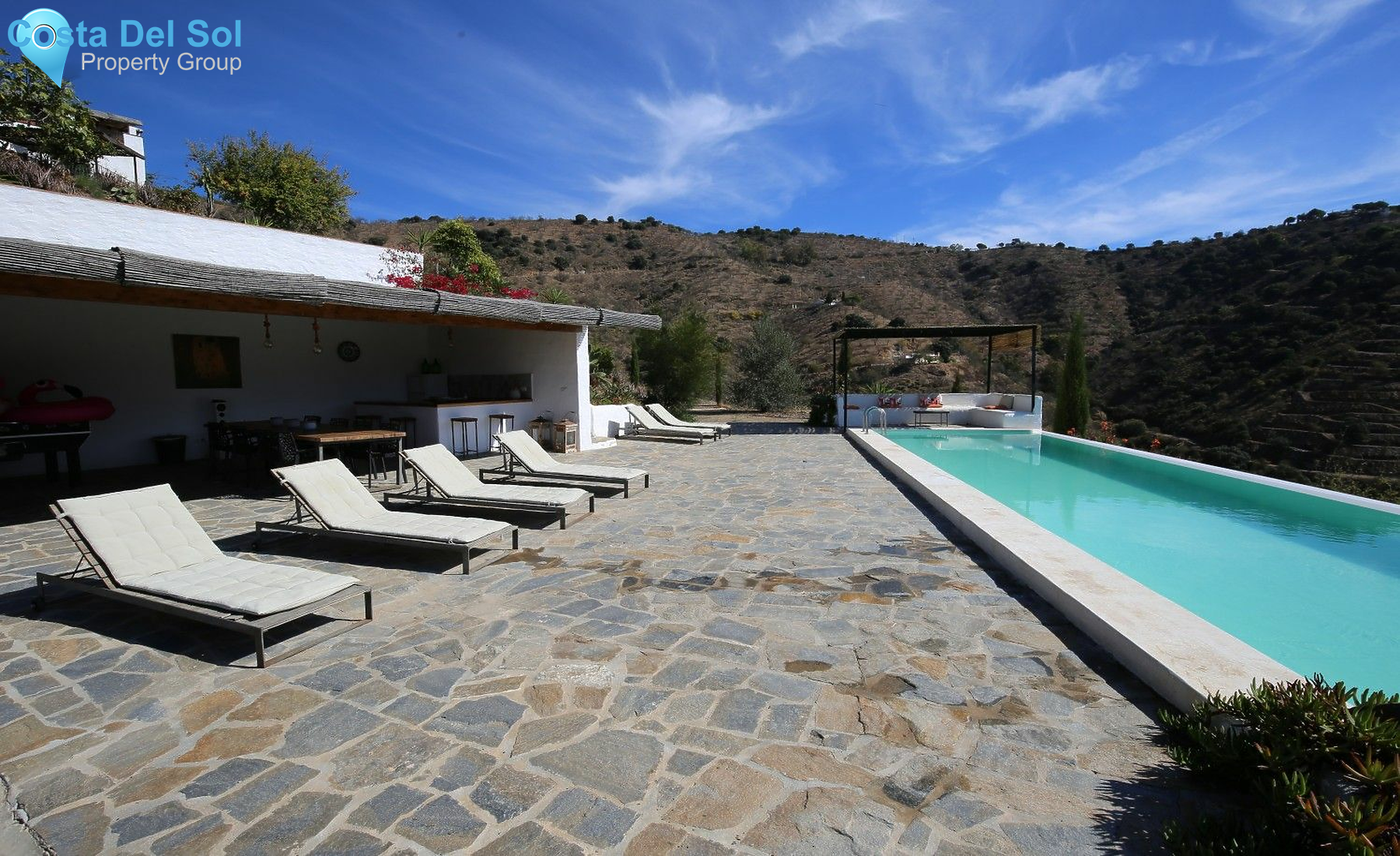 Detached Villa in Olias-1153120