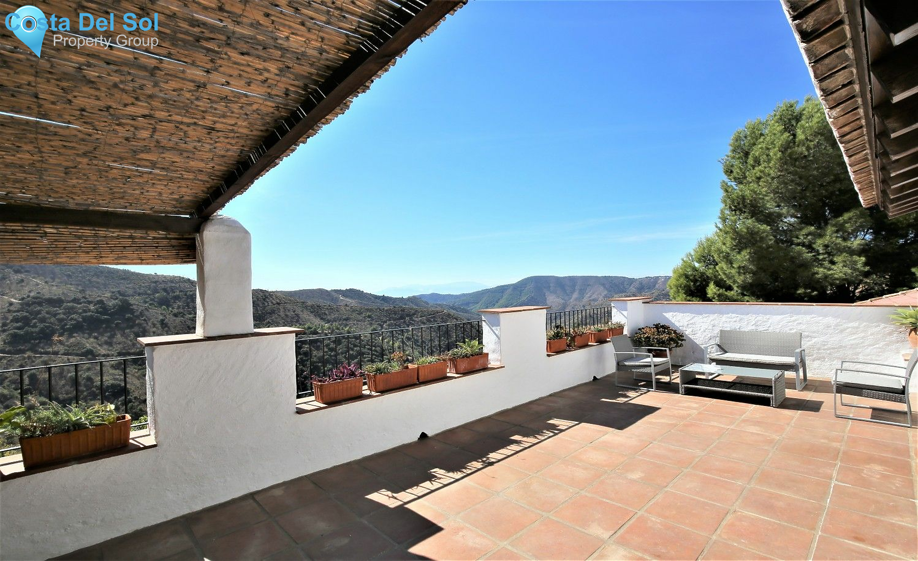 Detached Villa in Olias-1153137