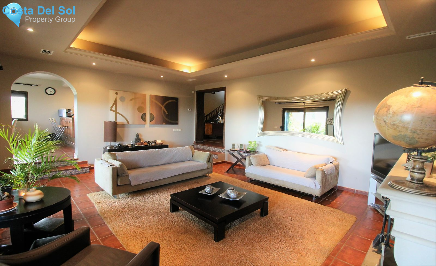 Detached Villa in New Golden Mile