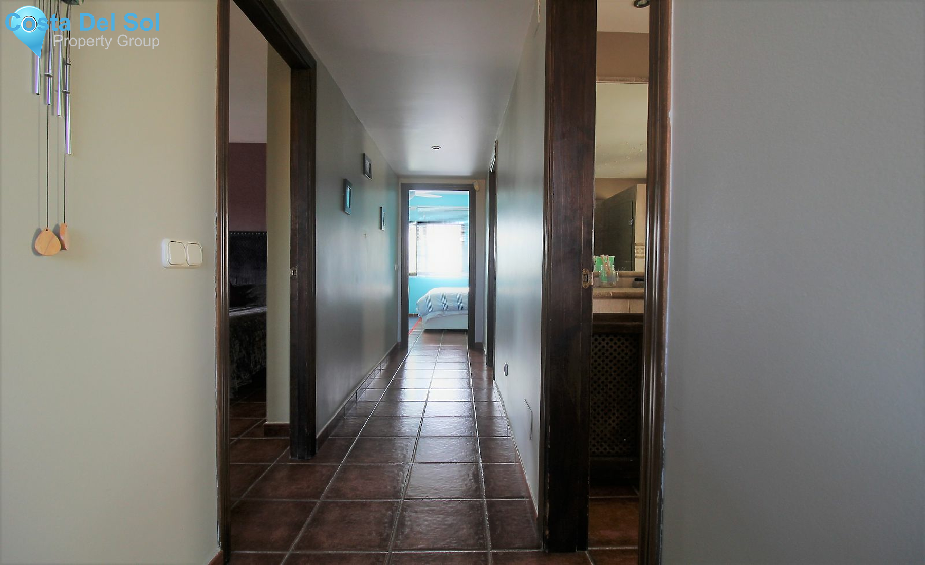 Detached Villa in New Golden Mile-1137423