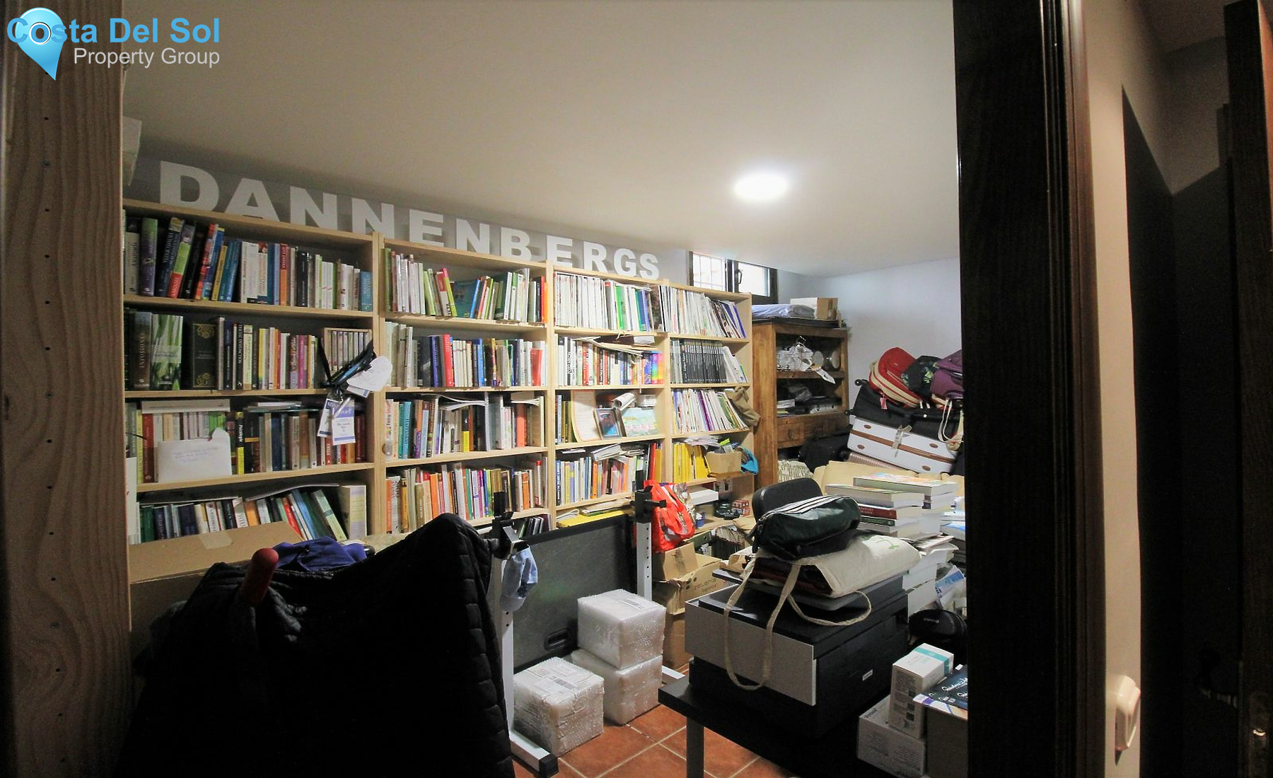 Detached Villa in New Golden Mile-1137428