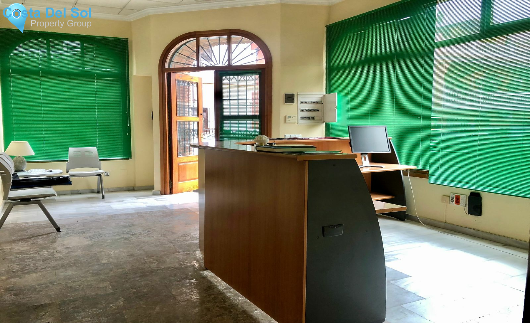 Commercial Premises in Alhaurín de la Torre-1400635