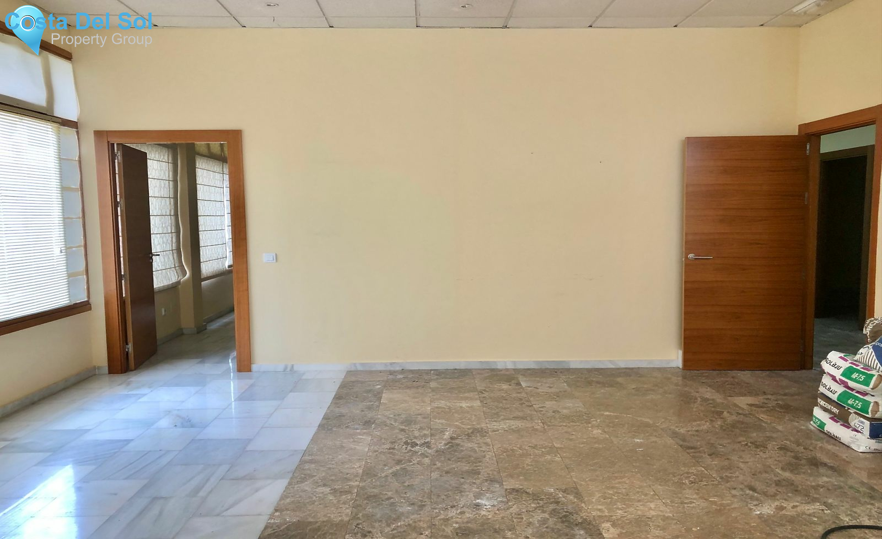 Commercial Premises in Alhaurín de la Torre-1400622