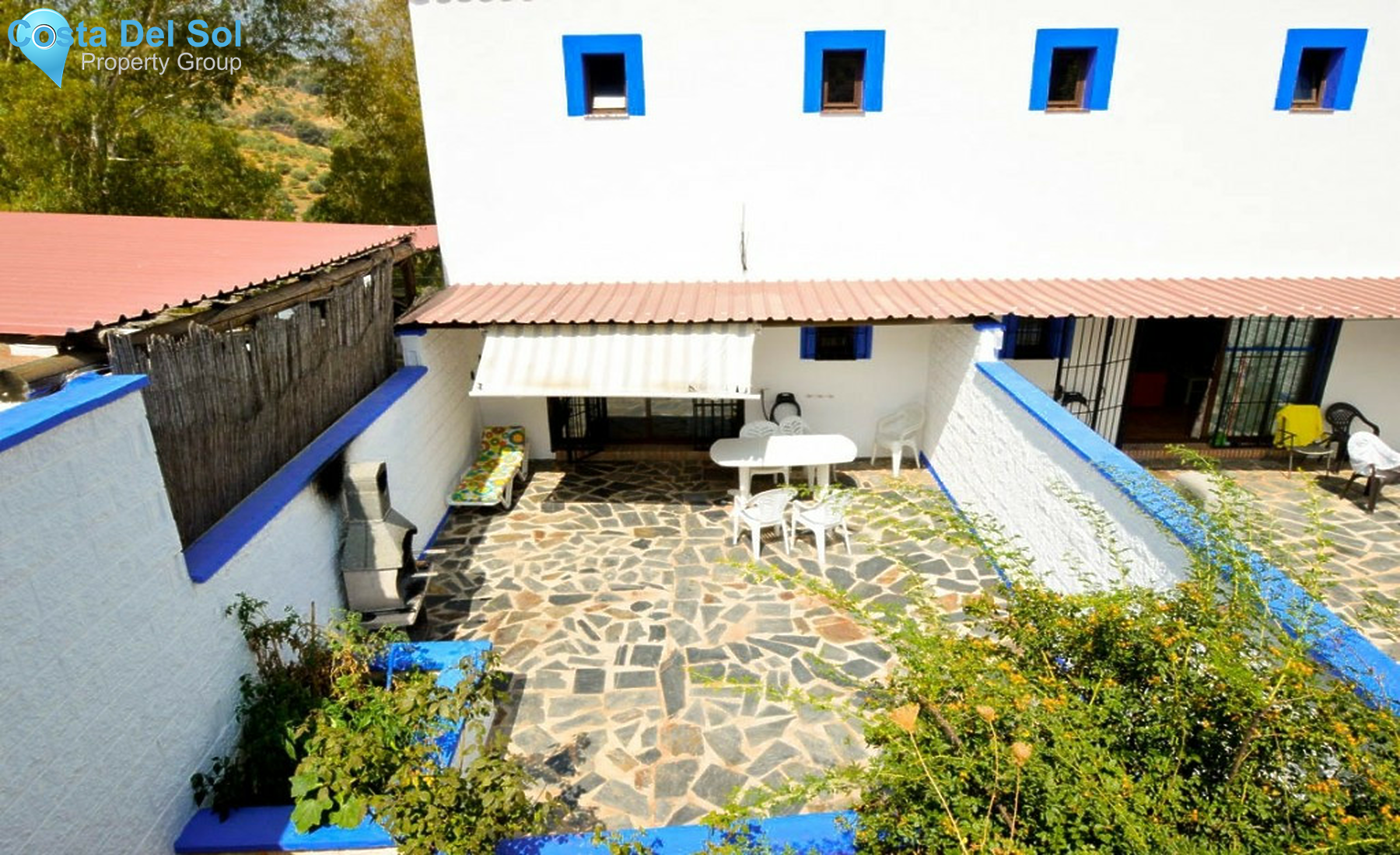 Hotel in Guaro-1291037