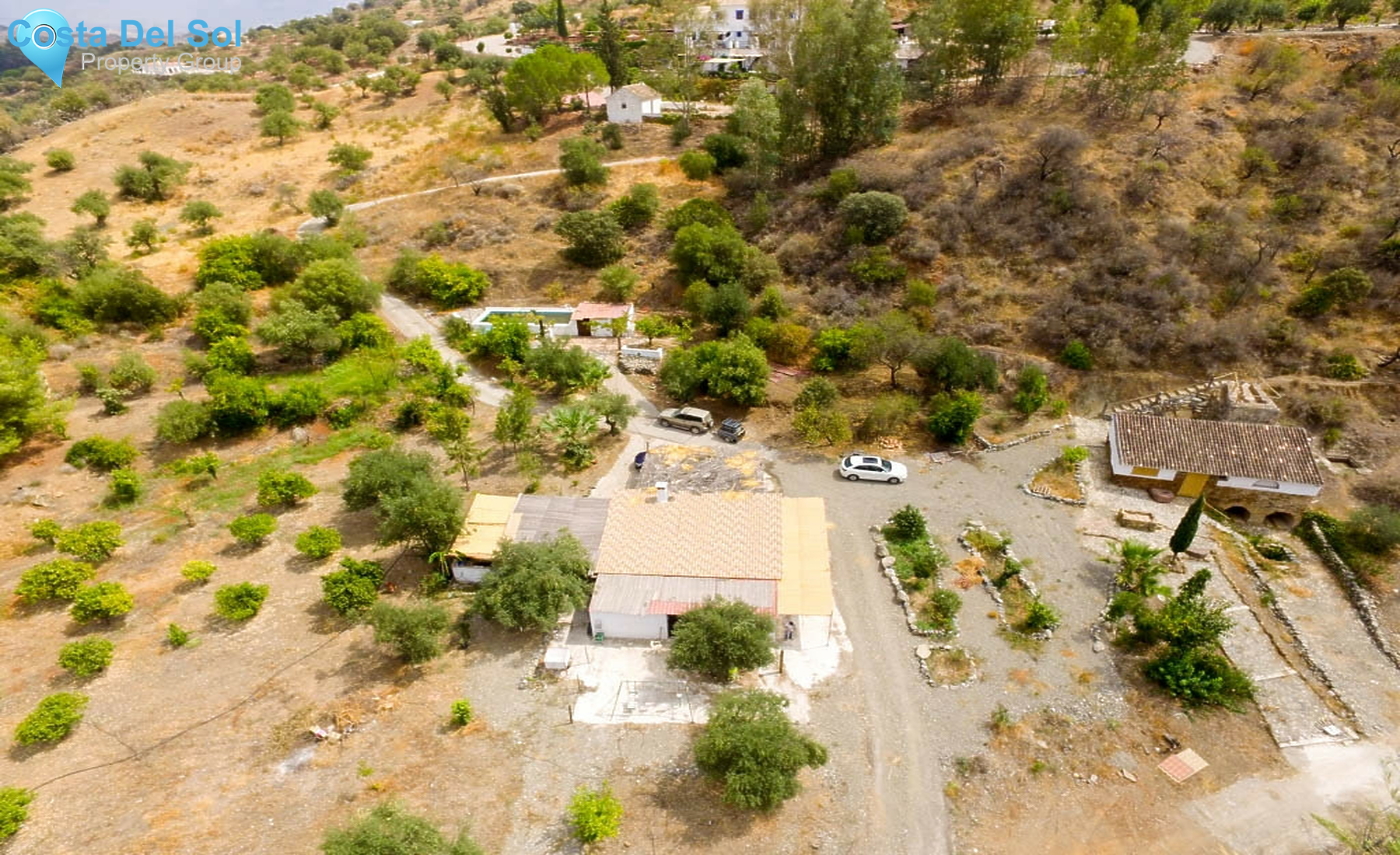 Hotel in Guaro-1291043