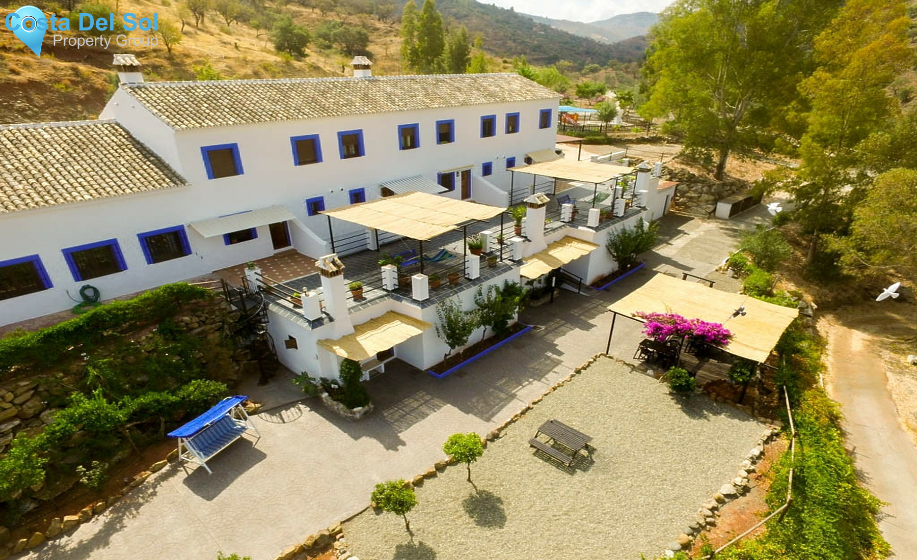 Hotel in Guaro-1291029