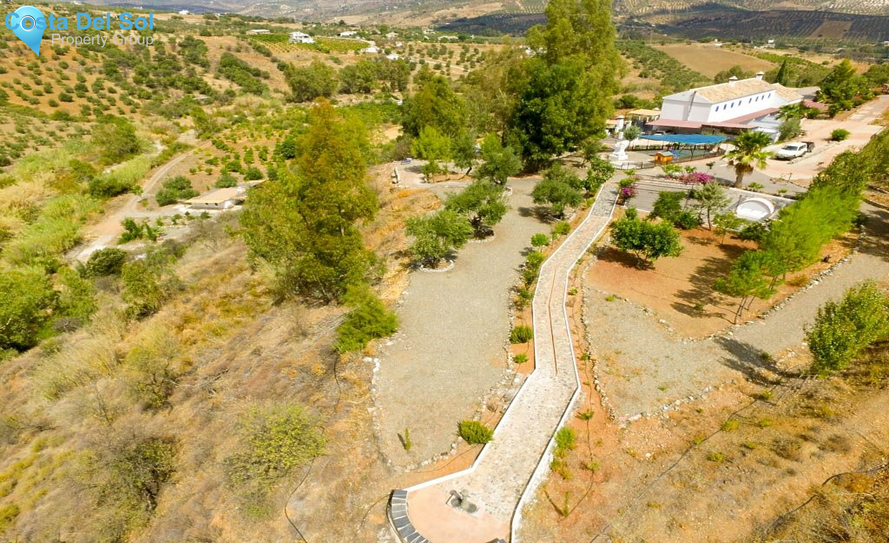 Hotel in Guaro-1147642