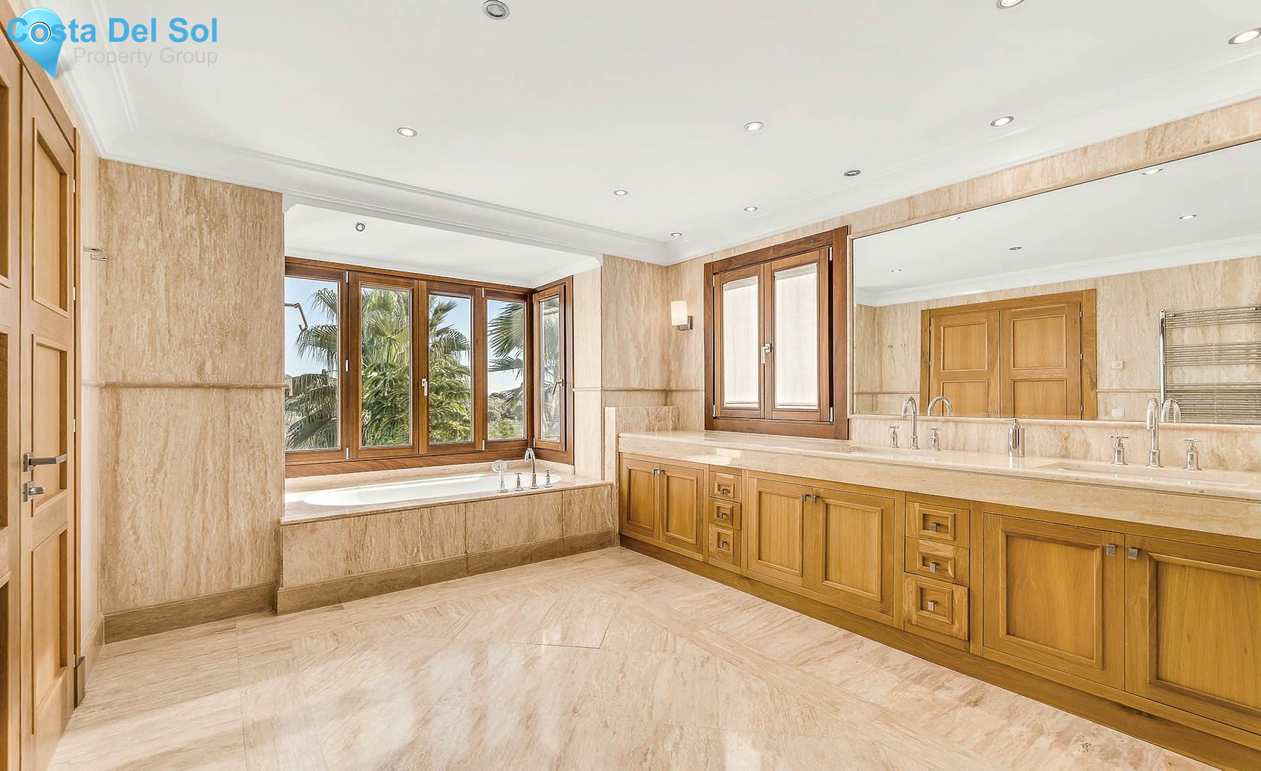 Detached Villa in Benahavís-1206633