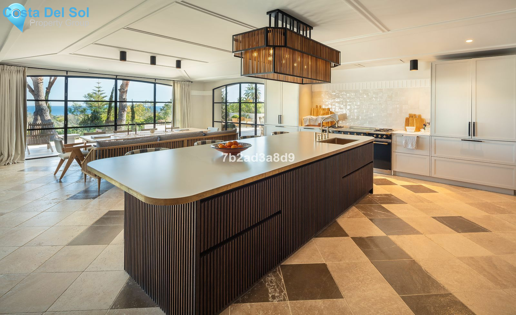 Detached Villa in The Golden Mile-1473755