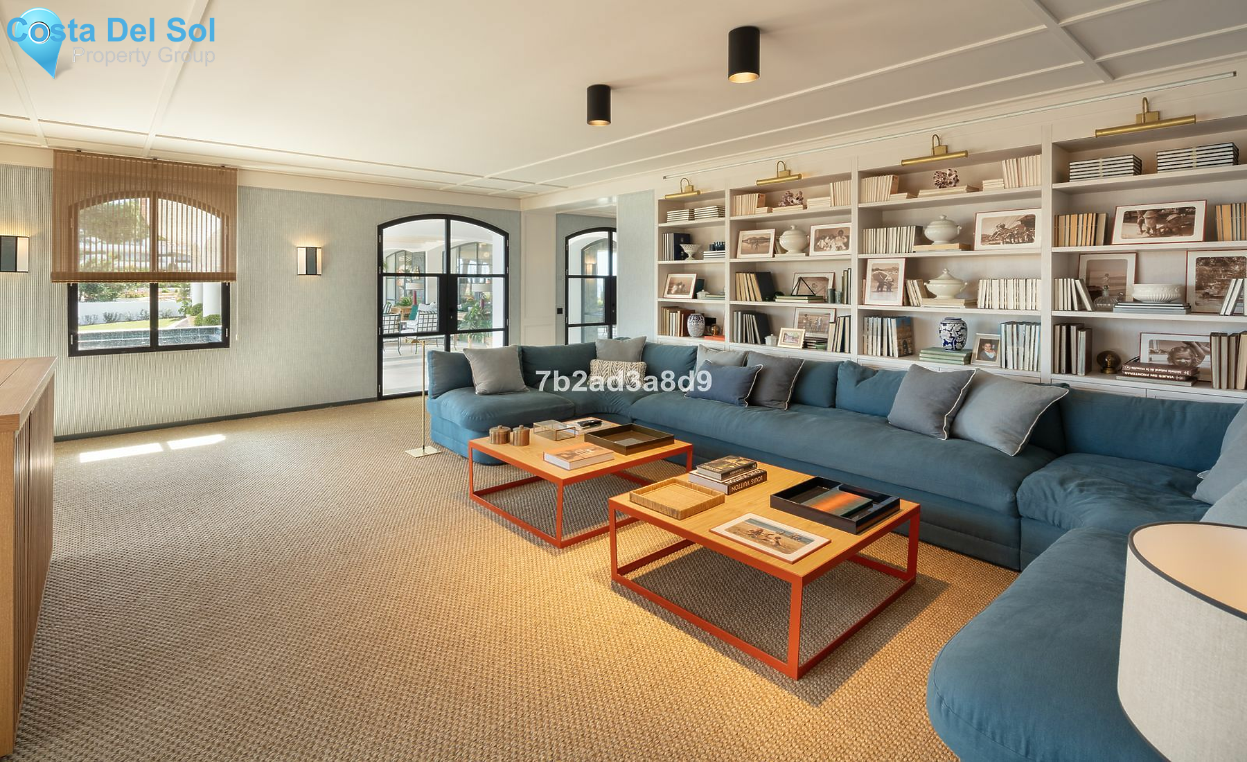 Detached Villa in The Golden Mile-1473759