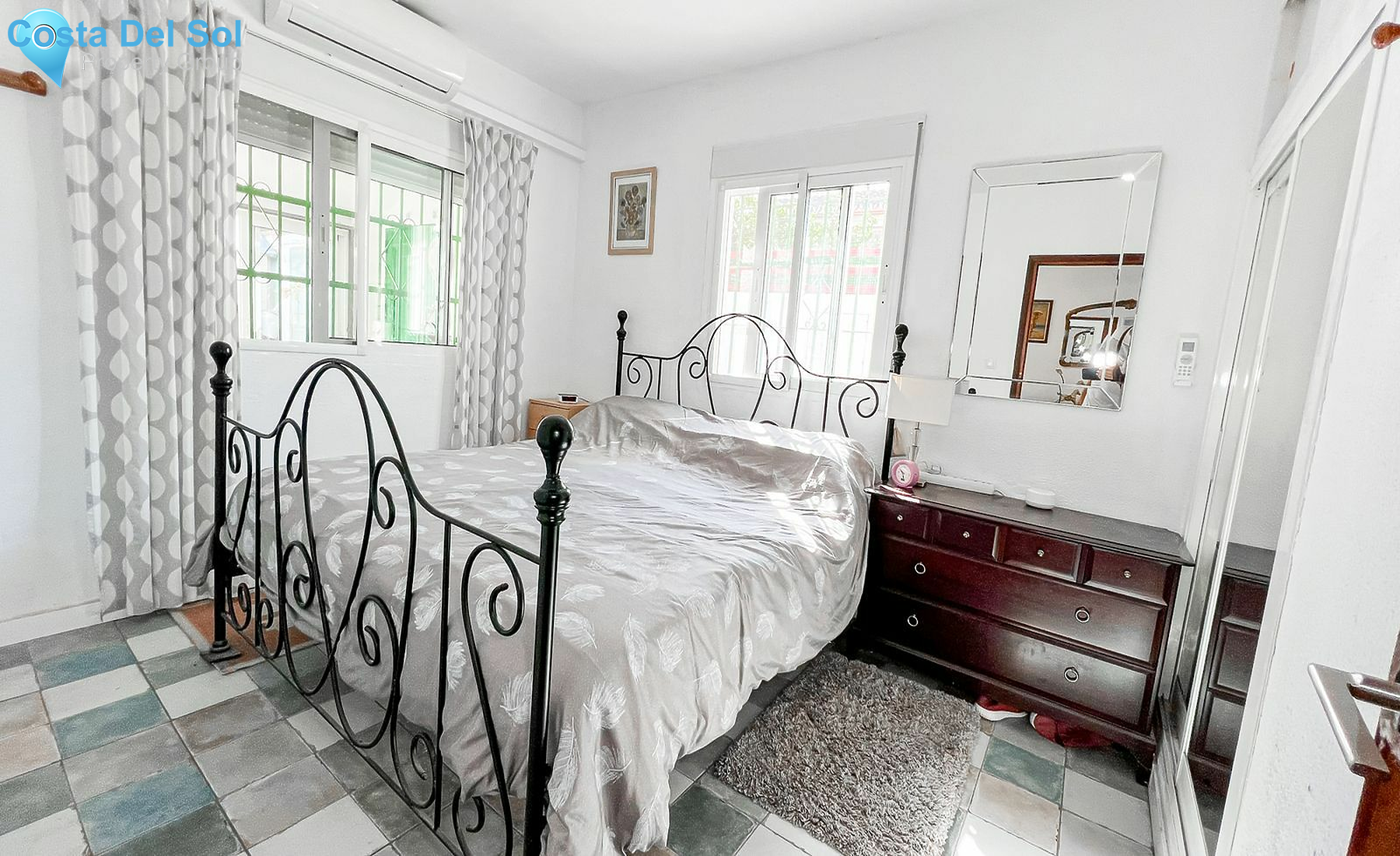 Bungalow in Málaga-1387945