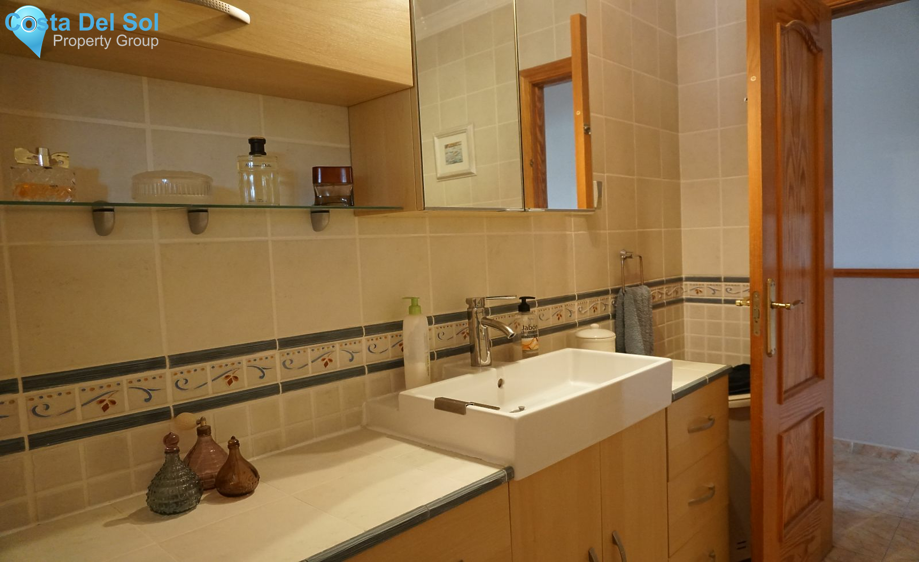 Detached Villa in Alcaucín-1229327
