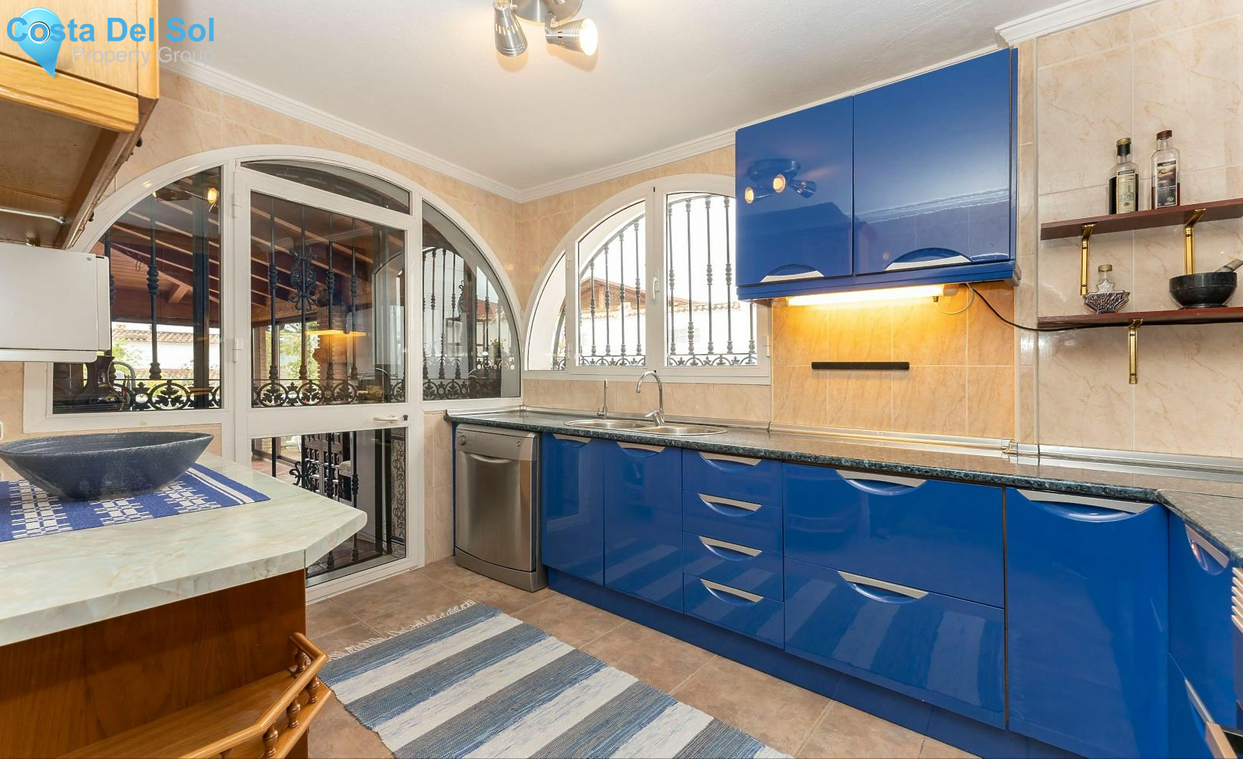 Detached Villa in Coín-1195703