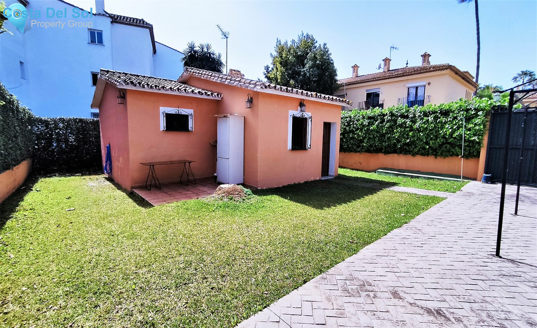 Detached Villa in Estepona-1206111