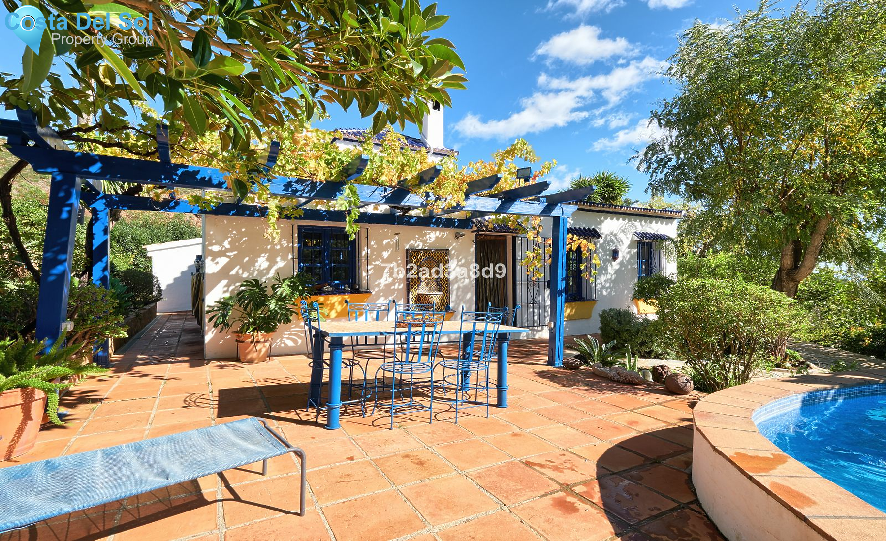 Detached Villa in Estepona-1399479
