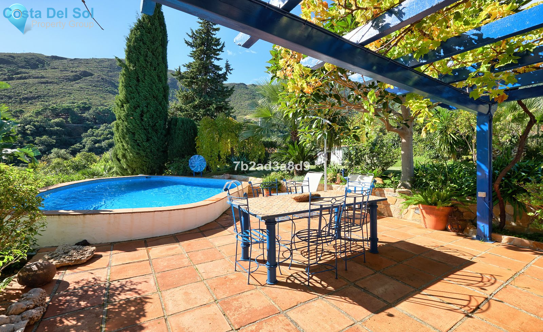 Detached Villa in Estepona-1399490