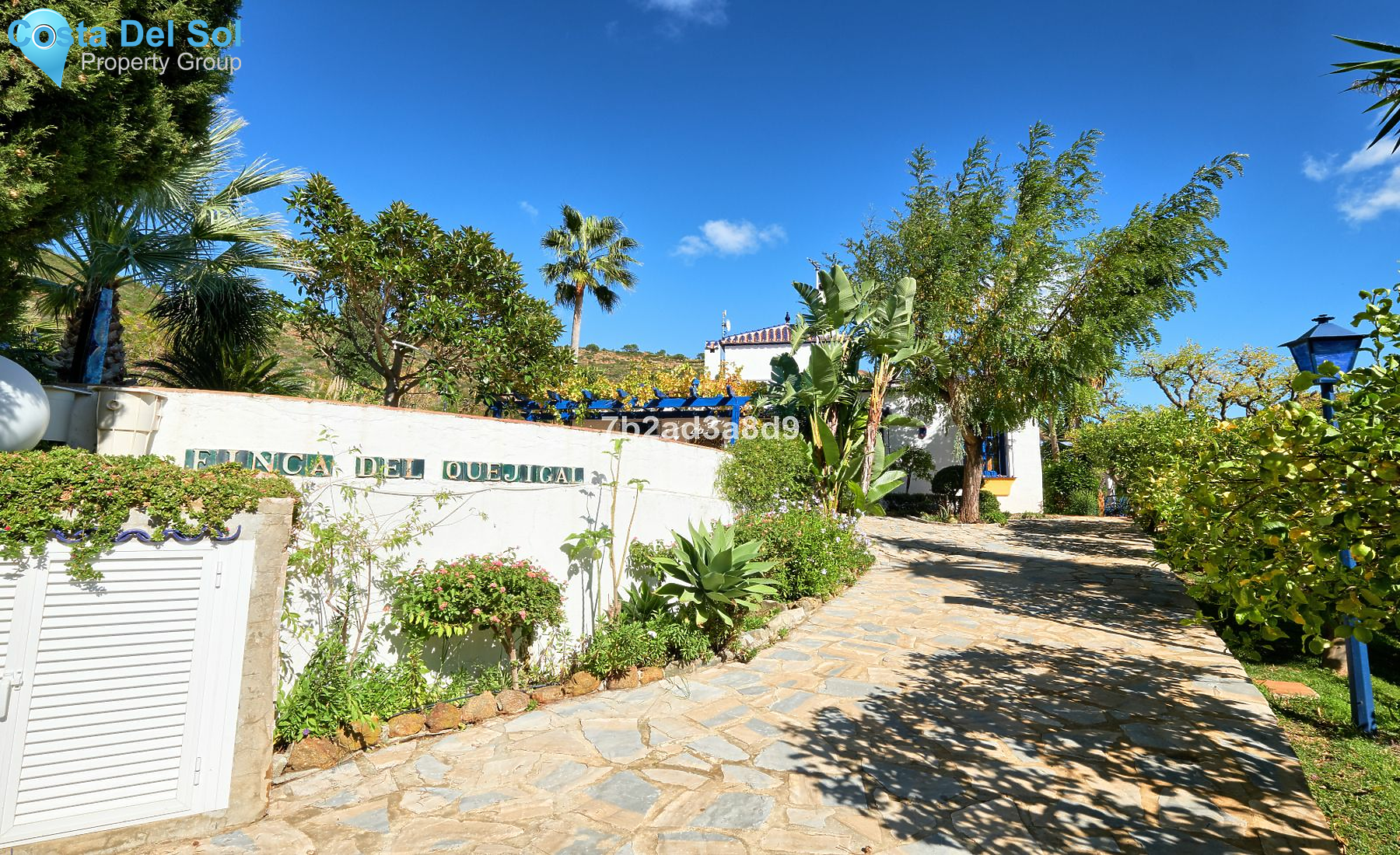 Detached Villa in Estepona-1399494