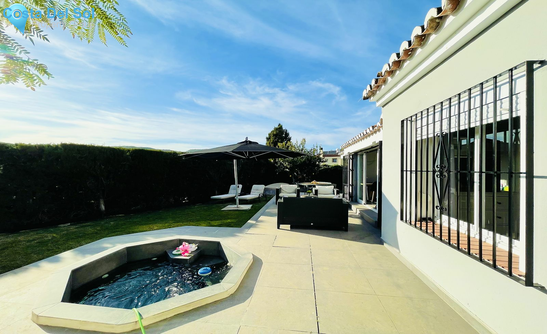 Detached Villa in Estepona-1474727