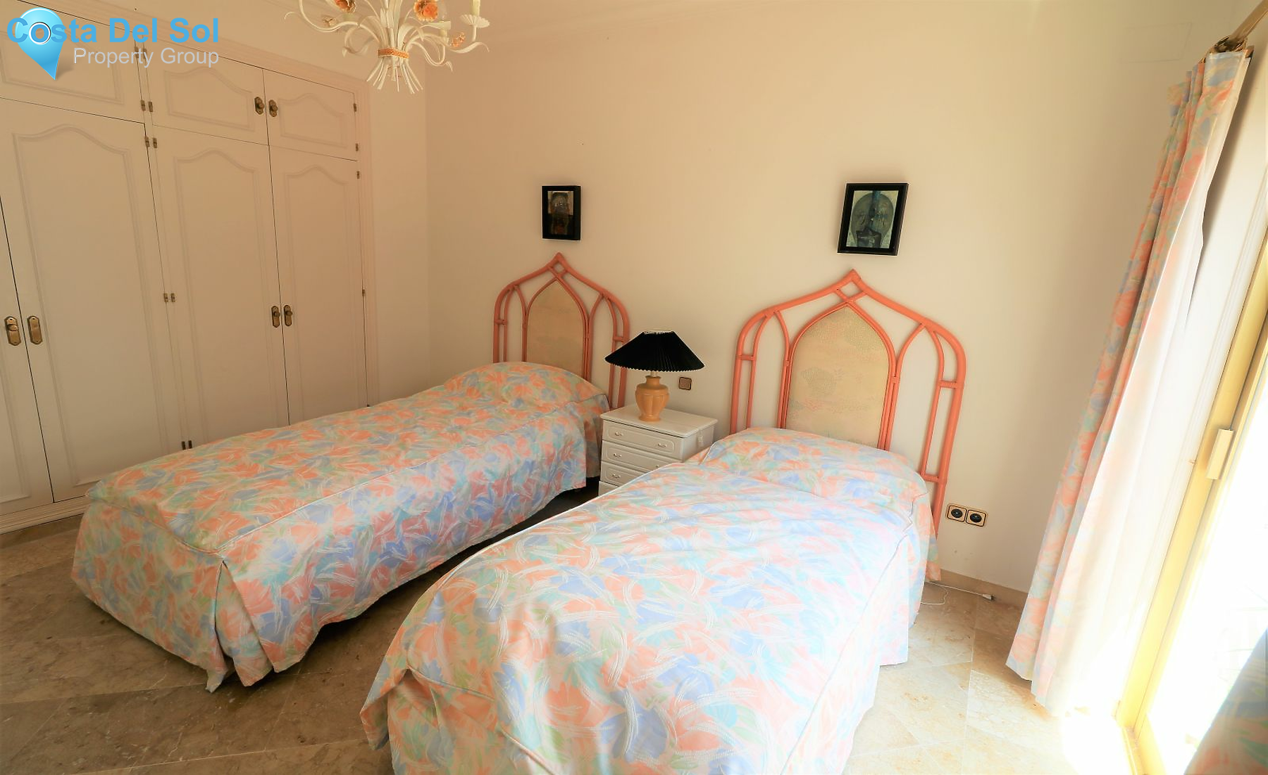 Detached Villa in Marbella-1222872