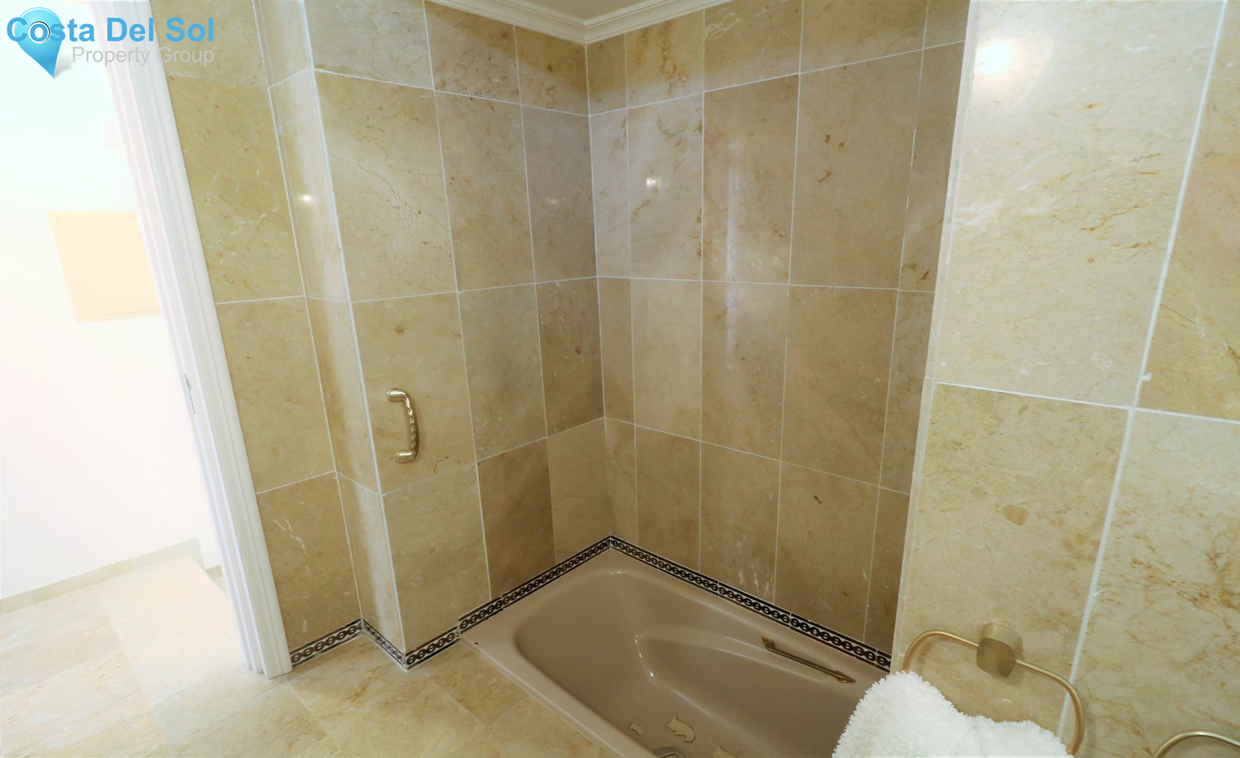 Detached Villa in Marbella-1222880