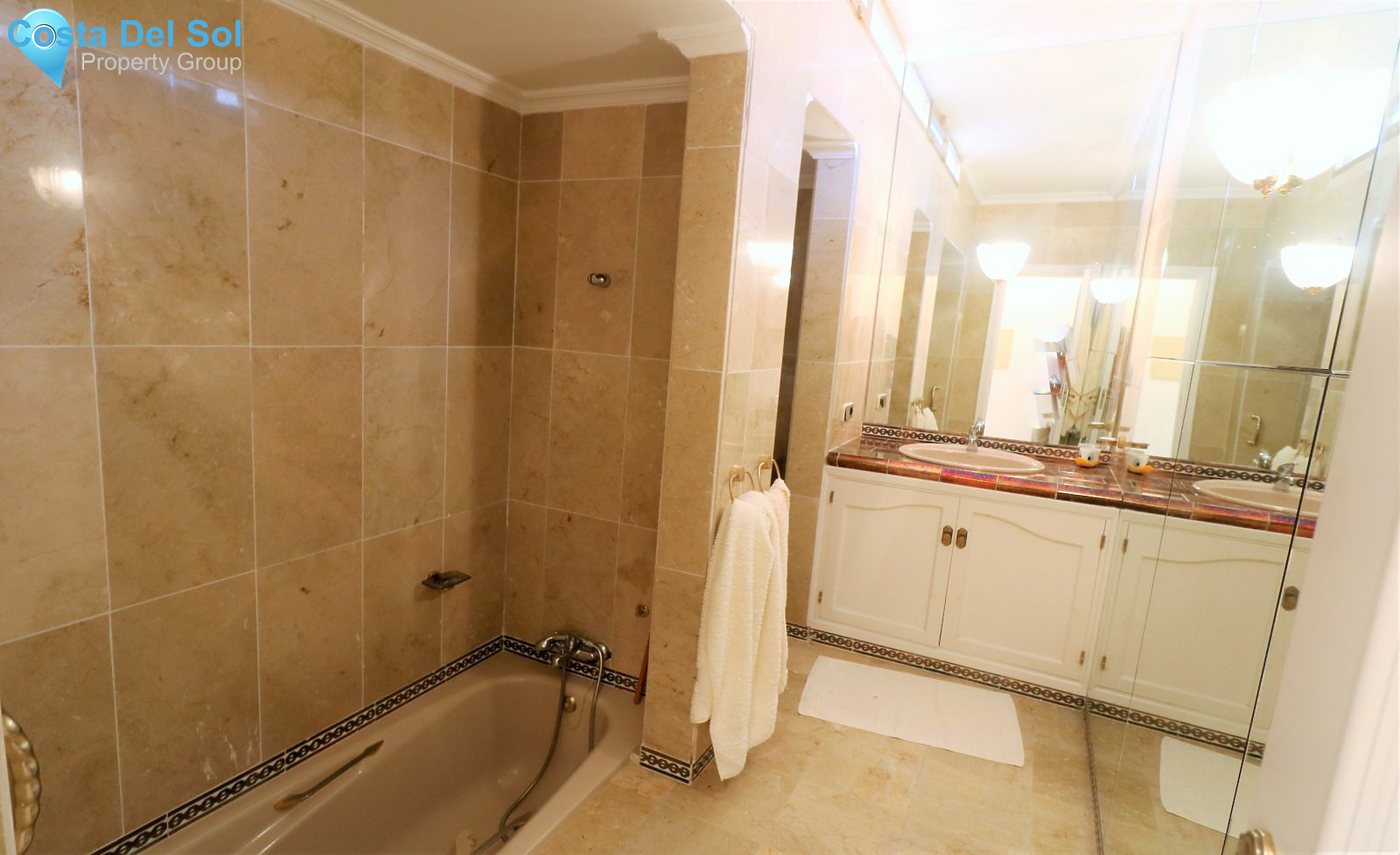Detached Villa in Marbella-1222866