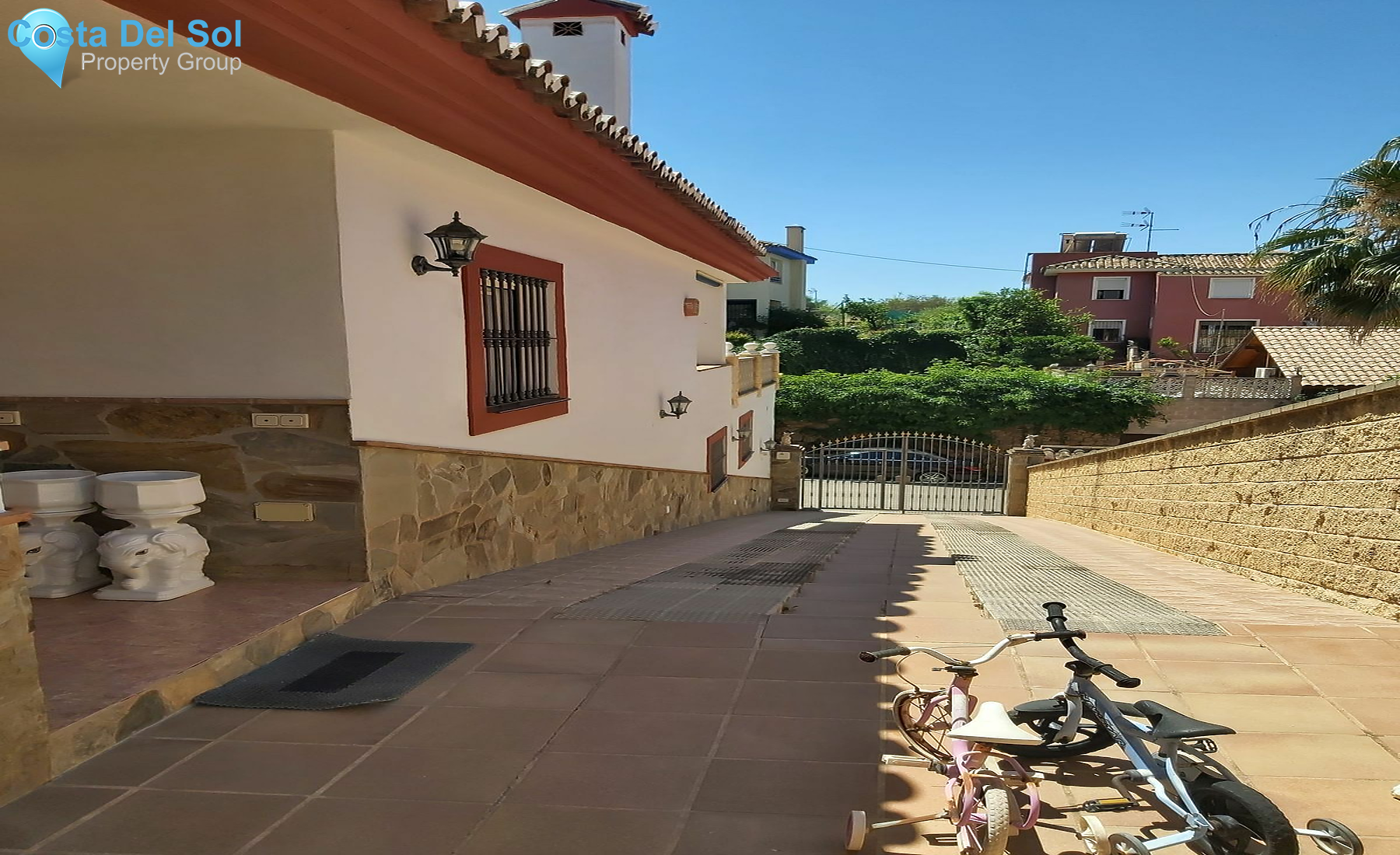 Detached Villa in Marbella-1396075
