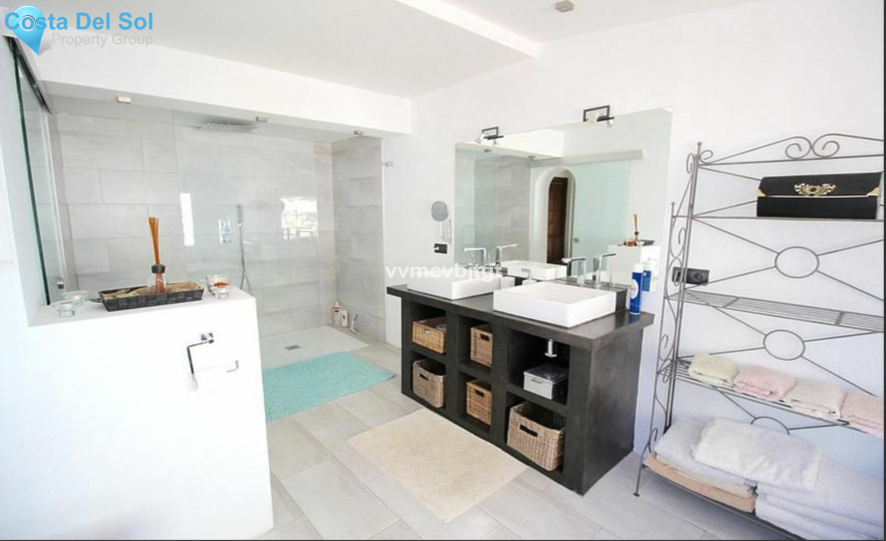 Detached Villa in Mijas-1211754