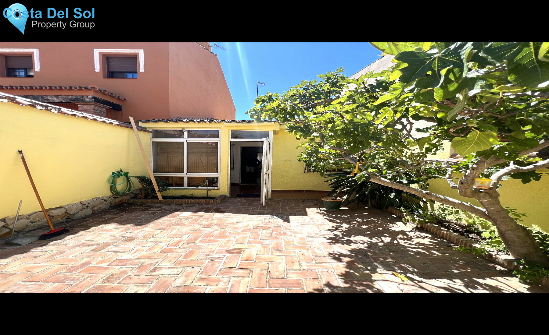 Detached Villa in Nueva Andalucía-1473862