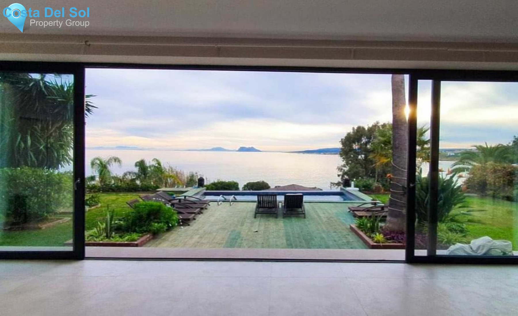 Detached Villa in Punta Chullera-1222002