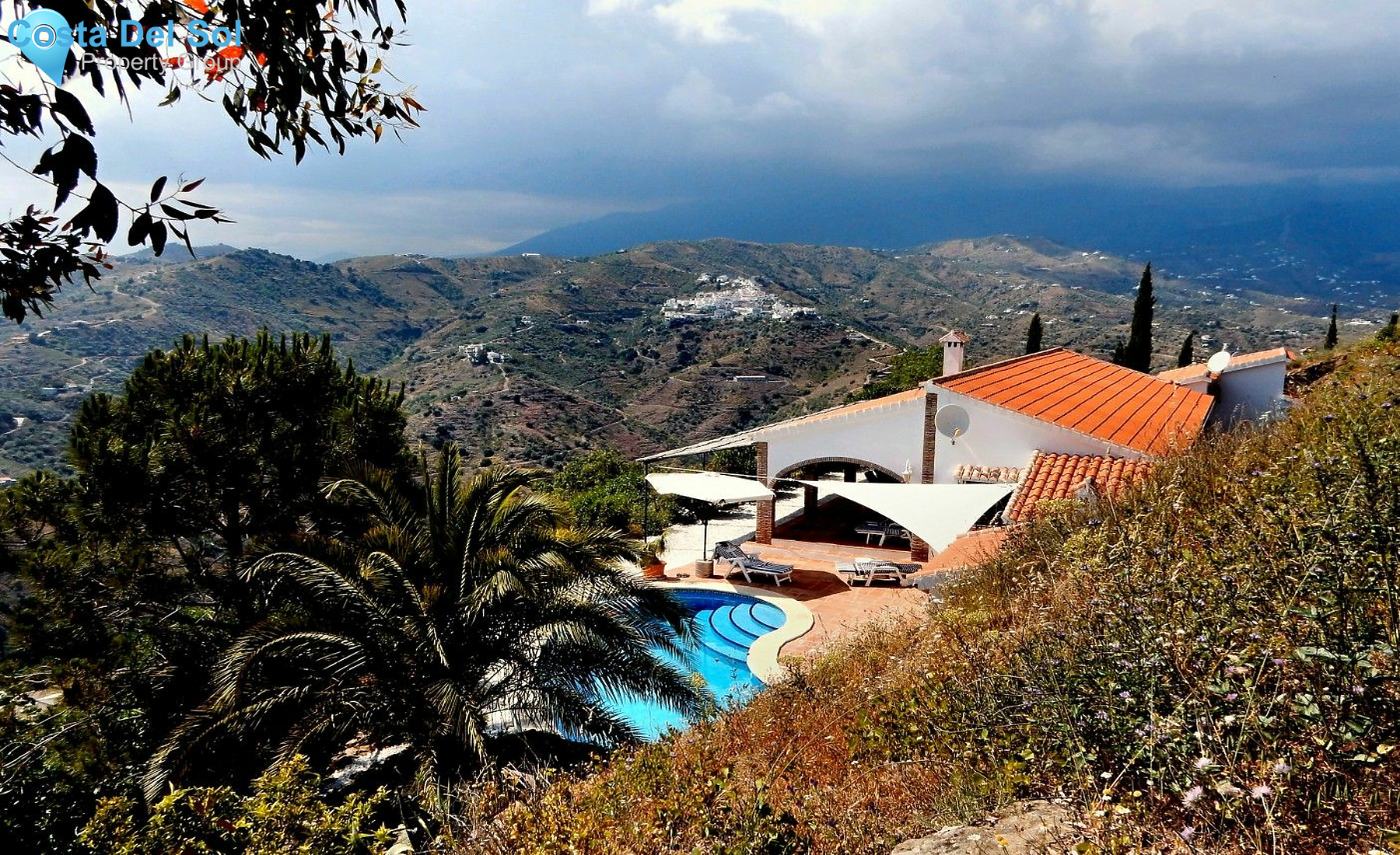 Detached Villa in Sayalonga